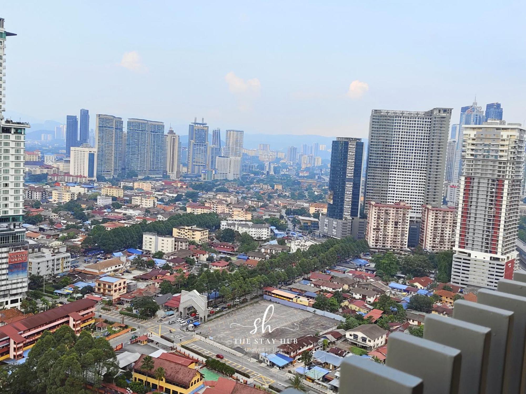 Ferienwohnung The Luxe Klcc View Sky Pool Kuala Lumpur Exterior foto